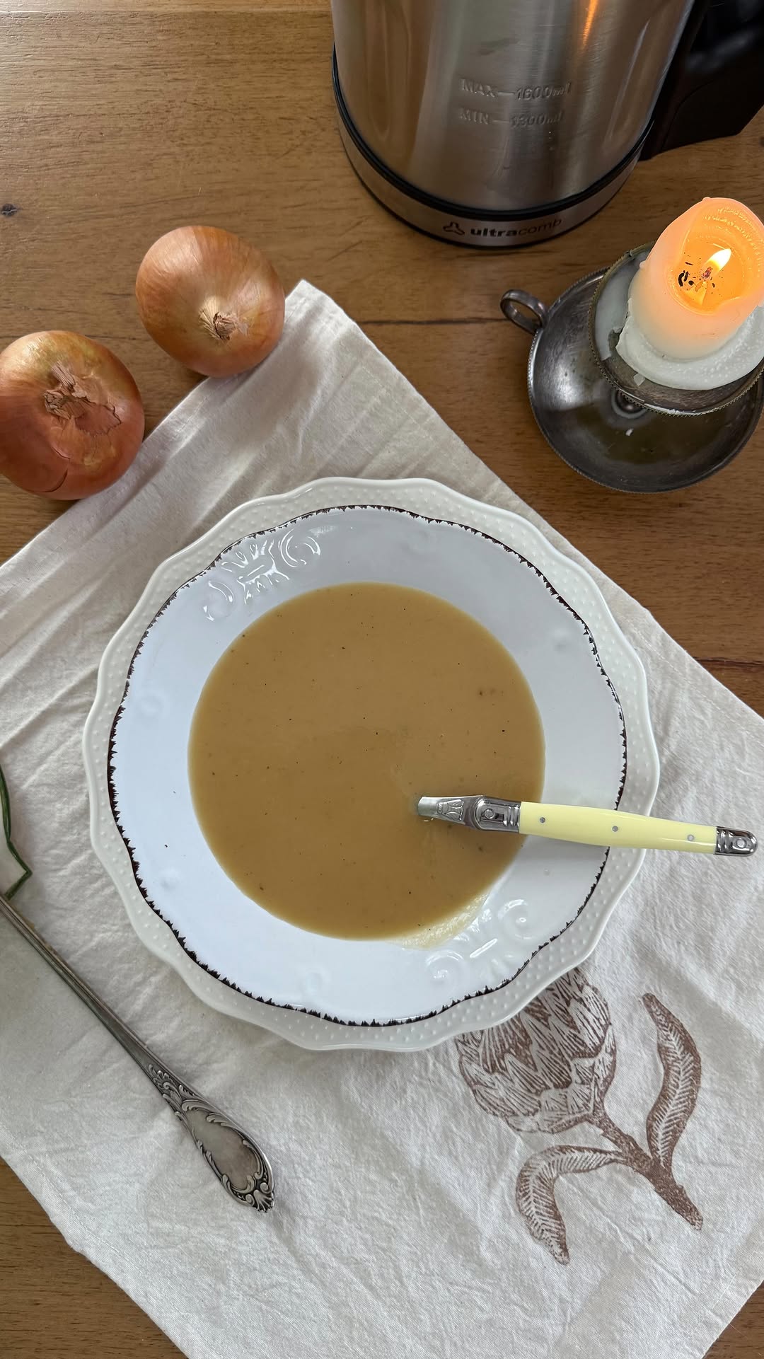 Foto de Sopa de cebolla y papa